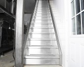 Escalier vue bas inox stainless sur mesure